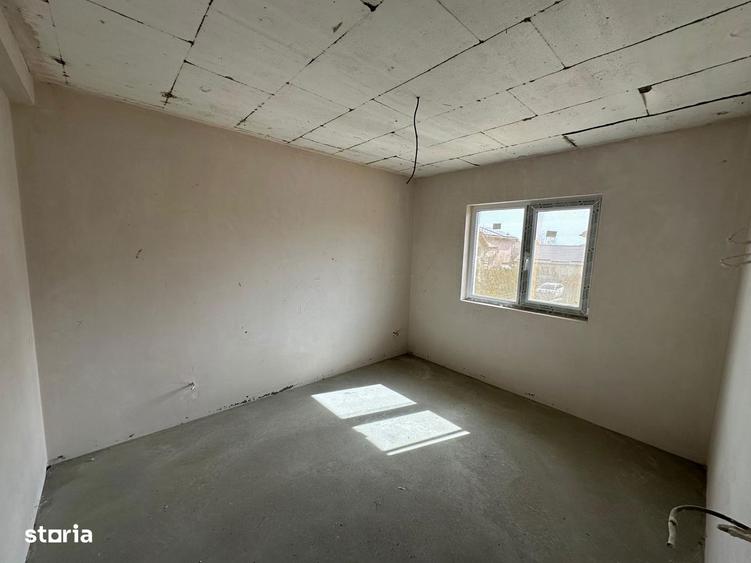 Casă cu 4 camere cu Teren 240 Mp în Clinceni