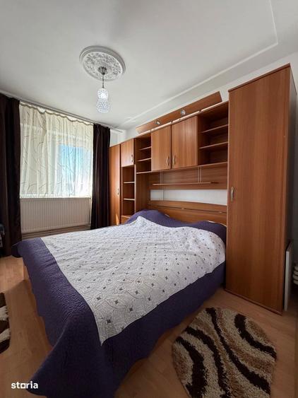 Apartament cu 2 camere semidecomandat, mobilat în Central