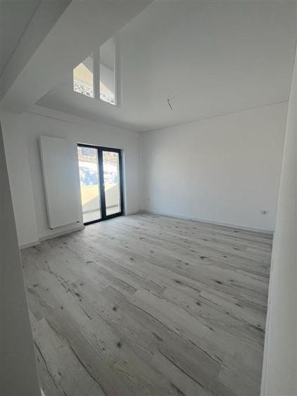 Garsonieră decomandată în Bucium