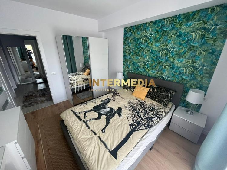 Apartament cu 3 camere decomandat, mobilat în Central