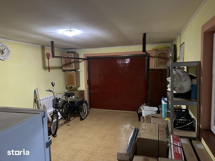 Casă cu 3 camere cu Teren 300 Mp în Lumina