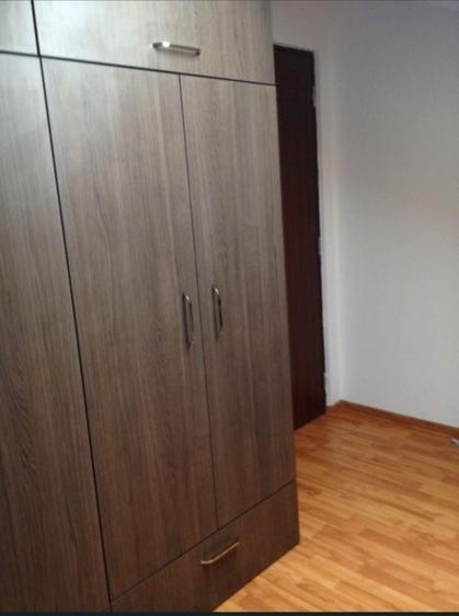 Apartament cu 3 camere semidecomandat în Zorilor