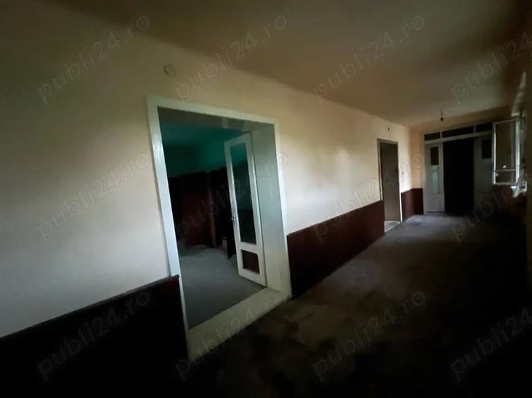 Casă cu 3 camere în Dalboșeț