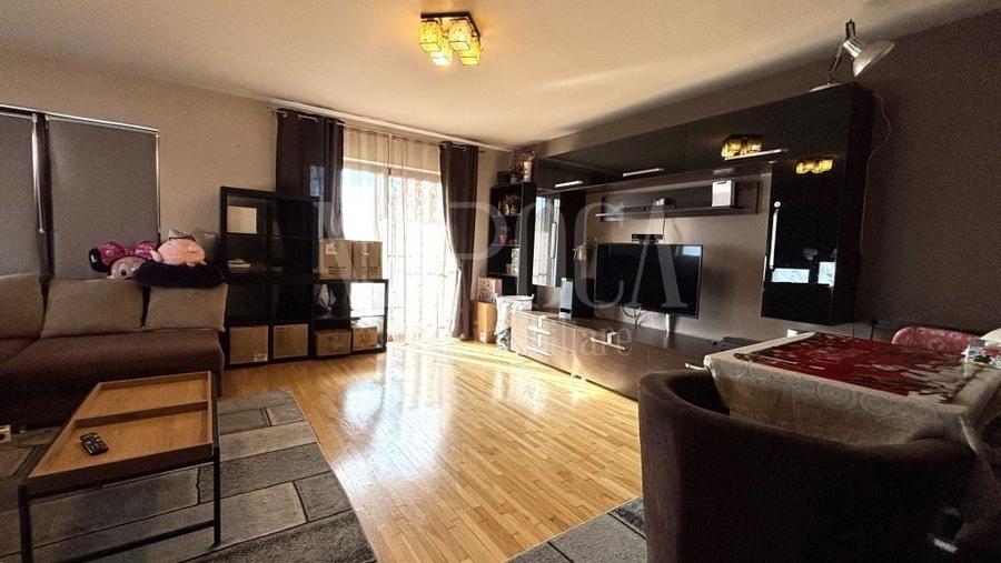 Duplex cu 5 camere cu Canalizare în Florești