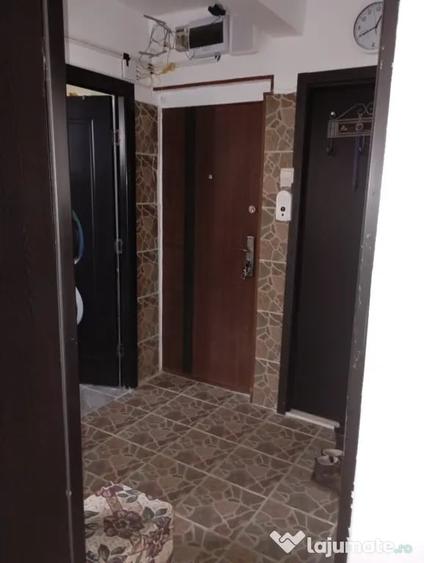 Apartament cu 2 camere decomandat în Giurgiului