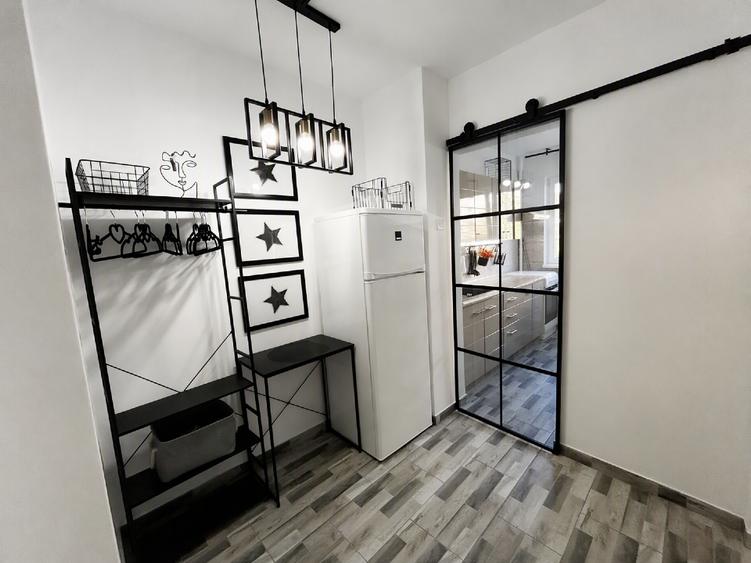 Apartament cu 2 camere circular în Titan