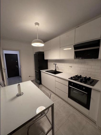 Apartament cu 2 camere decomandat în Runcu