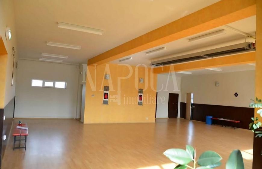 Casă individuală cu 6 camere cu Canalizare în Borhanci