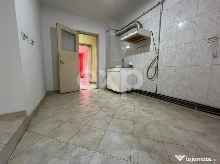 Apartament cu 3 camere decomandat în Central