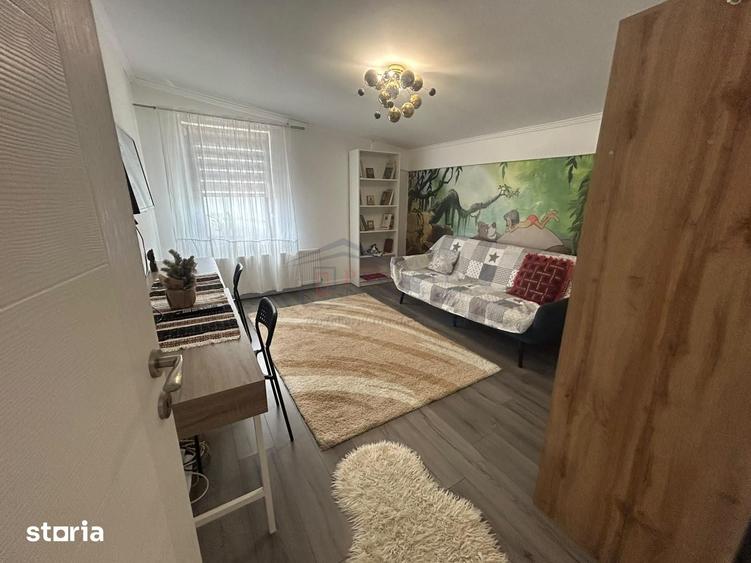 Casă cu 5 camere cu Teren 202 Mp în Central