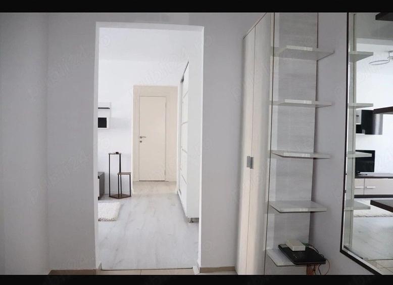 Apartament cu 3 camere semidecomandat, mobilat în Drumul Taberei