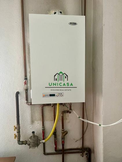 Casă individuală cu 4 camere cu Canalizare în Central