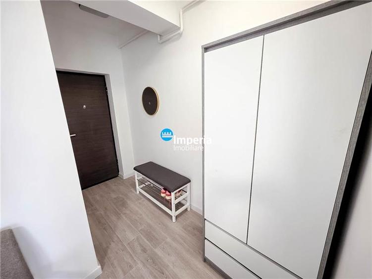 Apartament cu 2 camere decomandat în Aeroport