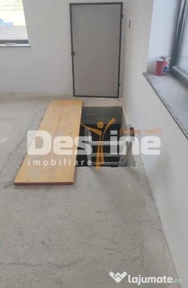 Spațiu comercial, de 386 mp, în Bălteni