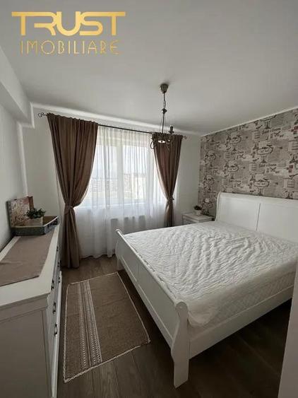 Apartament cu 2 camere semidecomandat, mobilat în Tractorul