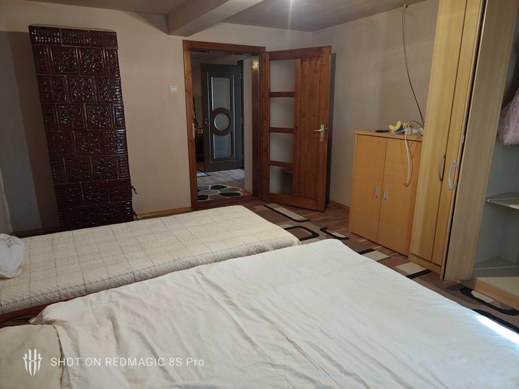 Casă cu 3 camere în Semlac