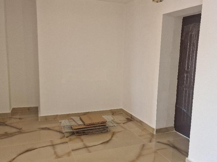 Apartament cu 2 camere decomandat în Splaiul Unirii