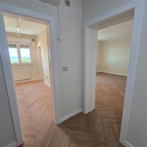 Apartament cu 4 camere decomandat în Copou