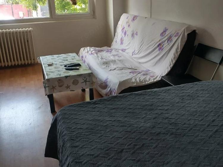 Garsonieră decomandată în Vitan