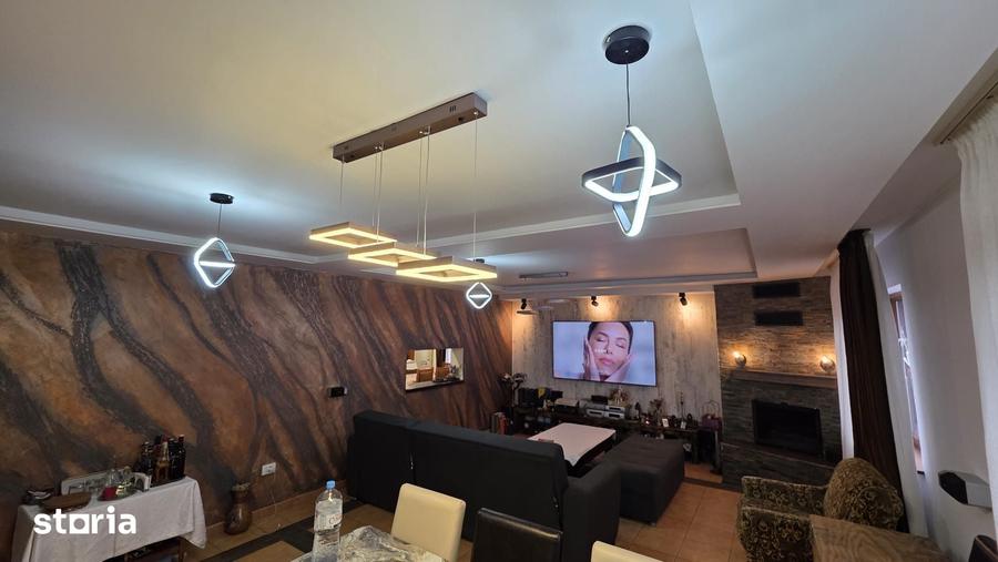 Casă cu 6 camere cu Teren 960 Mp în Câmpineanca