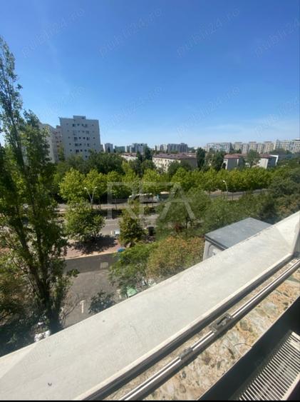 Apartament cu 3 camere semidecomandat, mobilat în 1 Decembrie 1918