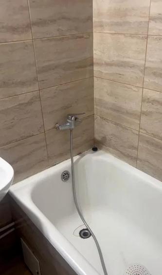 Apartament cu 2 camere decomandat în Gară