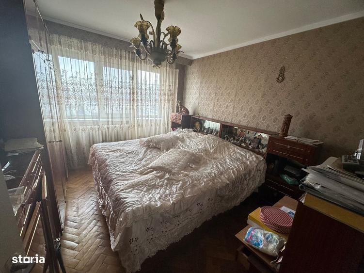 Apartament cu 4 camere decomandat în Plantelor