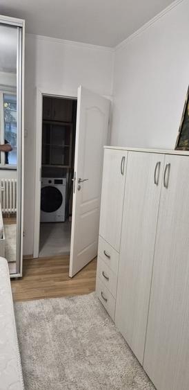 Apartament cu 3 camere decomandat, mobilat în Rahova