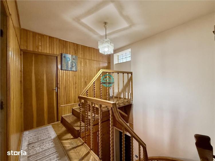 Apartament cu 4 camere în Central