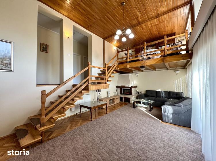 Apartament cu 3 camere decomandat în Boul Roșu