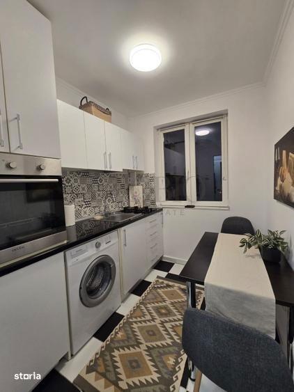 Apartament cu 2 camere semidecomandat, mobilat în Romană