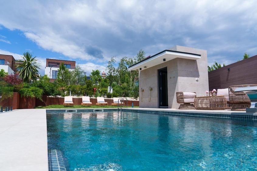 Casă individuală cu 4 camere cu Canalizare în Snagov