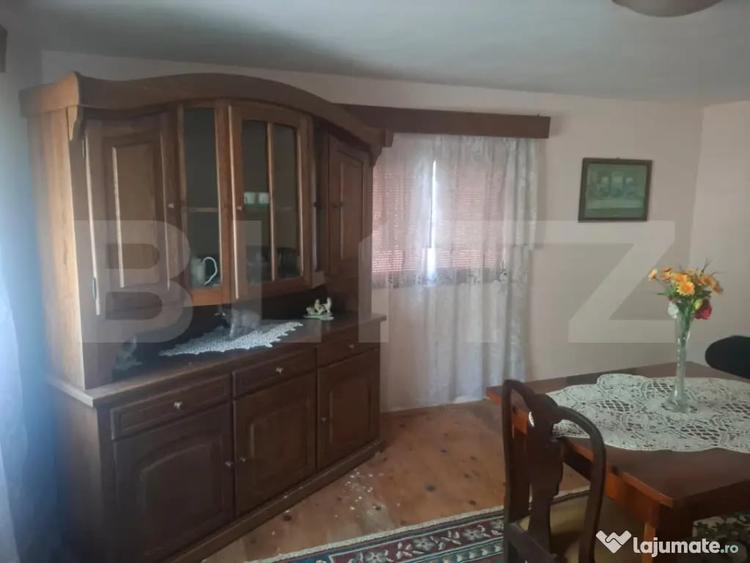 Casă cu 5 camere cu Teren 2100 Mp în Gura Foii