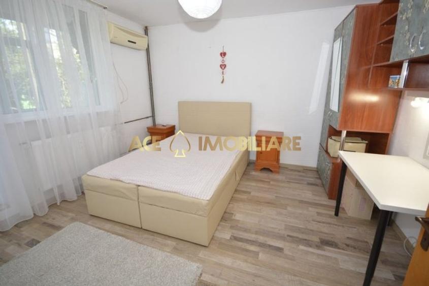 Apartament cu 4 camere decomandat, mobilat în Drumul Taberei