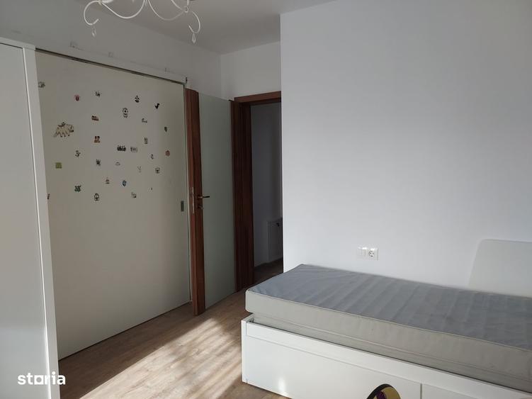 Apartament cu 4 camere decomandat în Central