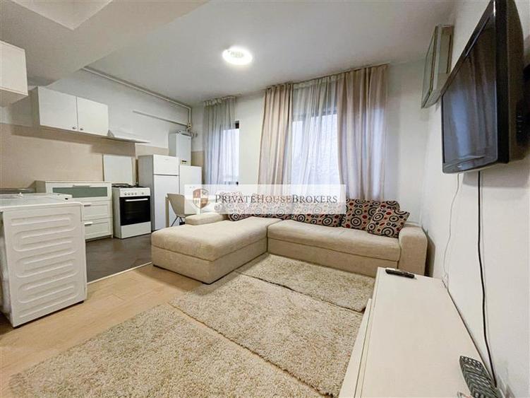 Apartament cu 2 camere semidecomandat, mobilat în Băneasa