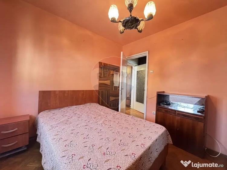 Apartament cu 2 camere semidecomandat în Central