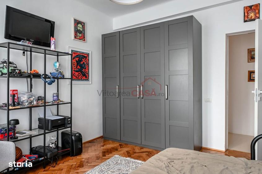 Apartament cu 4 camere decomandat, mobilat în Romană
