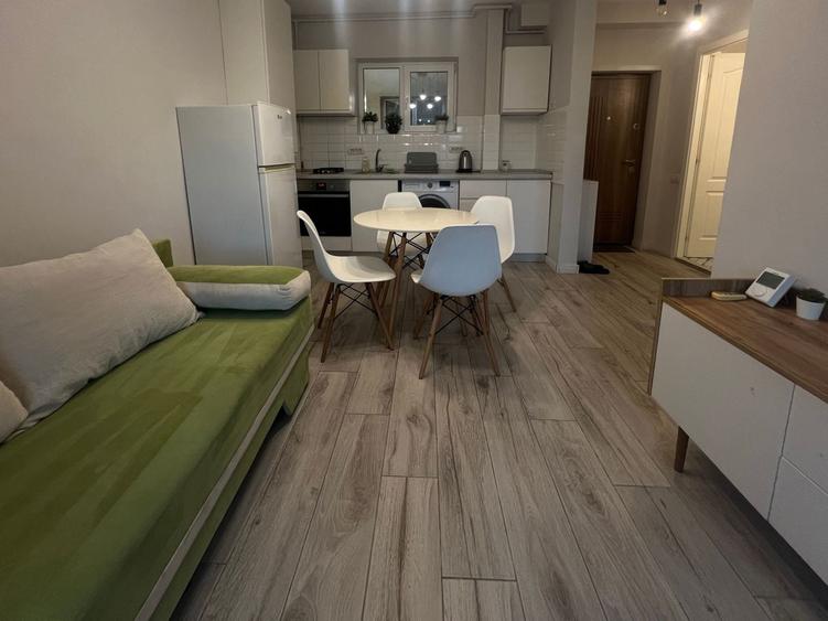 Apartament cu 2 camere, mobilat în Faleza Nord