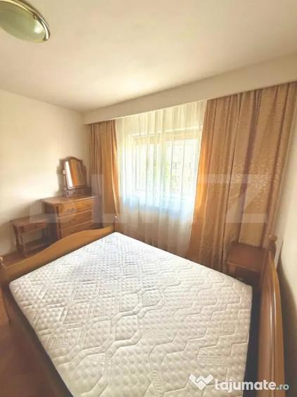 Apartament cu 3 camere semidecomandat în Central