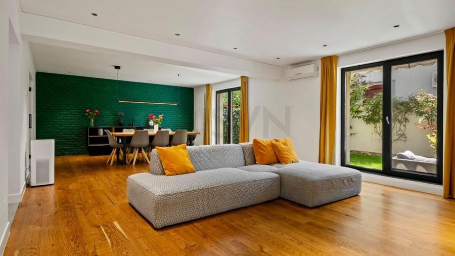 Casă individuală cu 5 camere cu Teren 300 Mp în Pipera