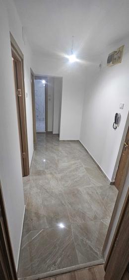 Apartament cu 2 camere decomandat în Basarabia