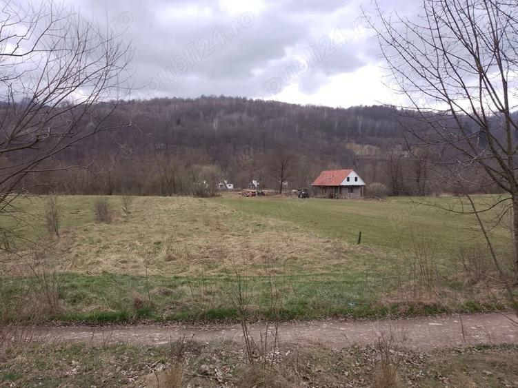 Teren de 1230 mp, în Gară