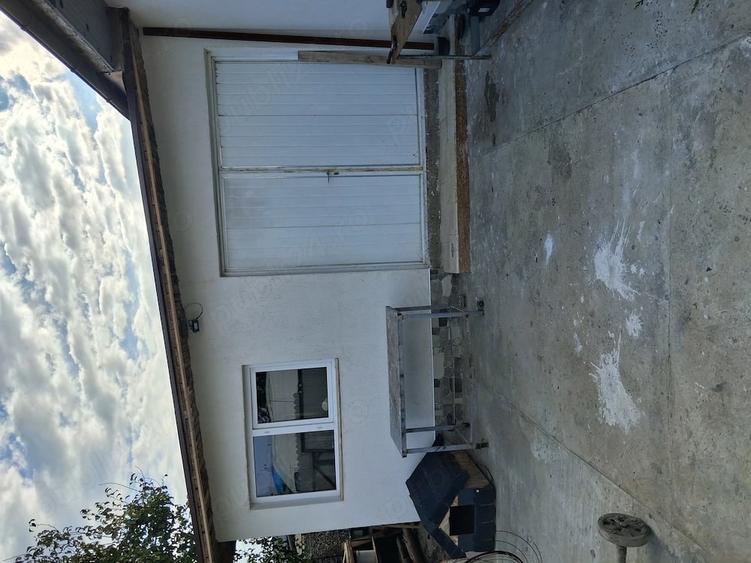 Casă cu 2 camere cu Teren 800 Mp în Șendreni