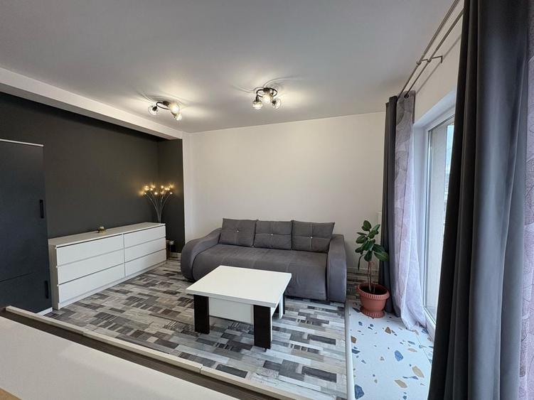 Apartament cu 2 camere semidecomandat în Florești
