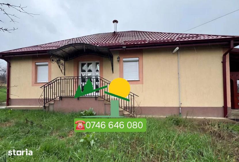 Casă cu 3 camere cu Teren 496 Mp în Tomești