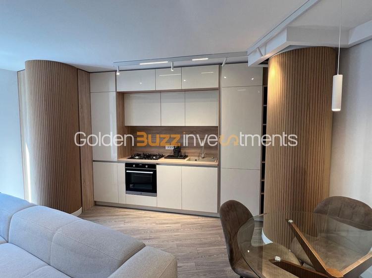 Apartament cu 2 camere, mobilat în Victoriei