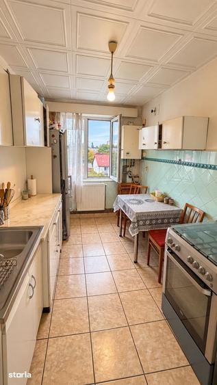 Apartament cu 3 camere decomandat în Central