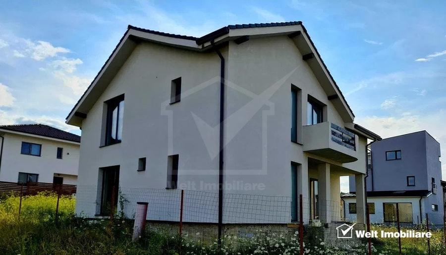 Casă individuală cu 4 camere cu Canalizare în Chinteni