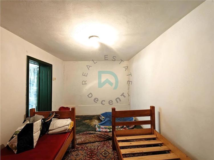 Casă cu Teren 1250 Mp în Vulcan